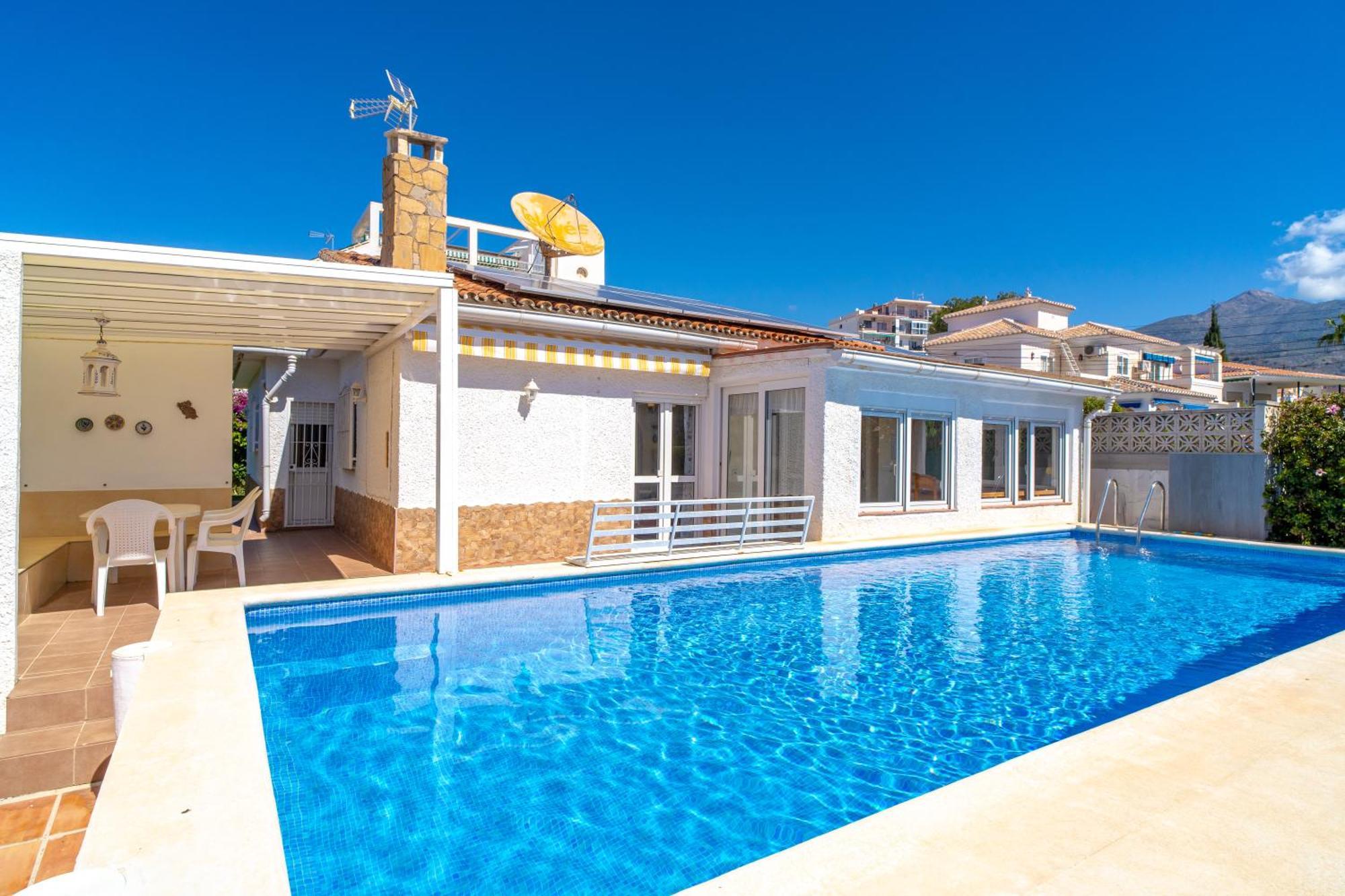 Villa Sevilla Casasol Nerja Zewnętrze zdjęcie