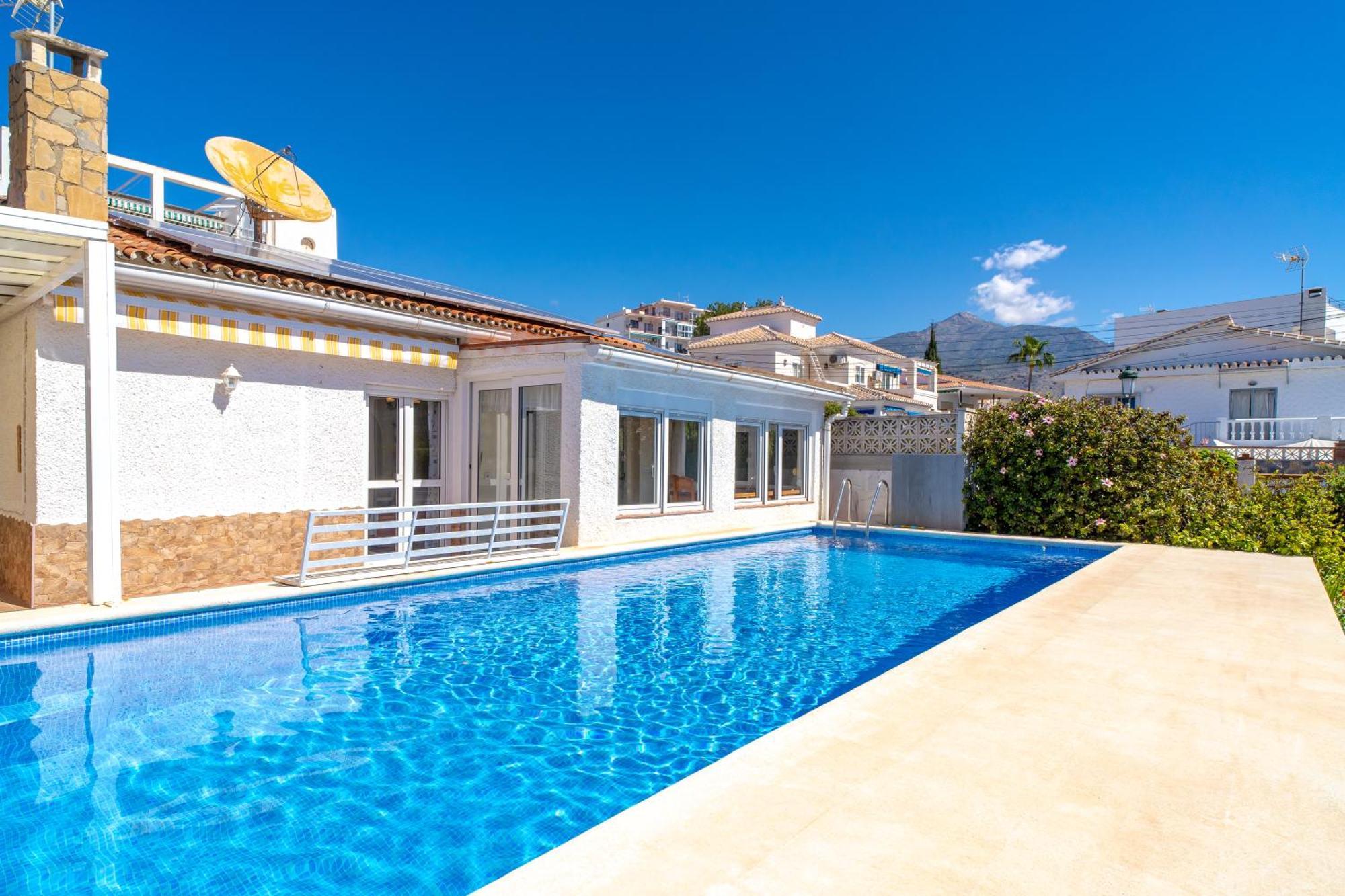 Villa Sevilla Casasol Nerja Zewnętrze zdjęcie